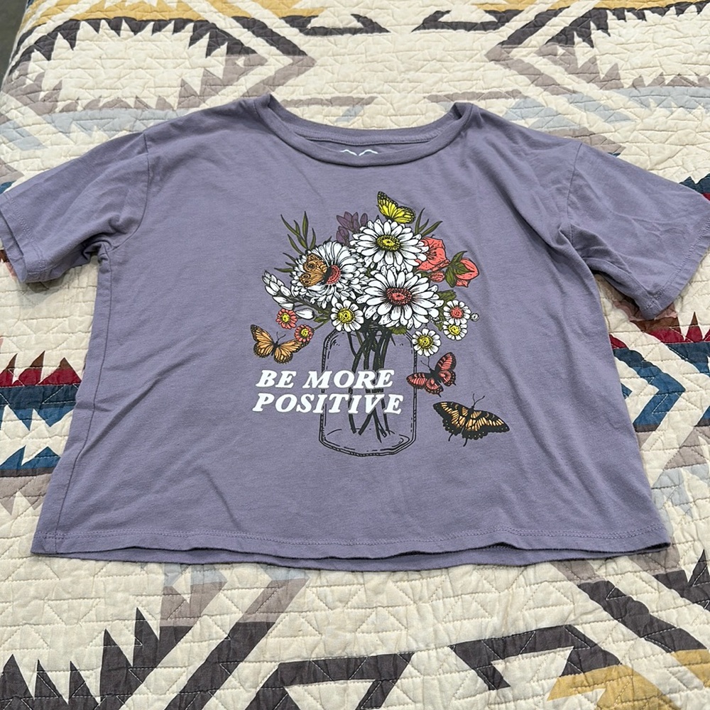 Crop top tee.